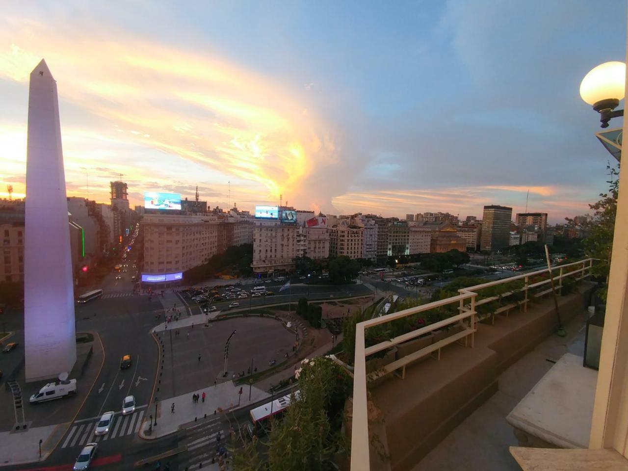 Penthouse Frente Al Obelisco Con Terraza Apartamento Buenos Aires Exterior foto